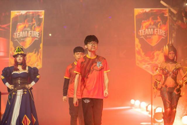 塞维利亚必 塞维利亚必