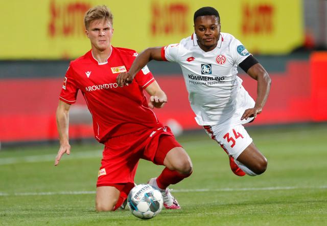 现代乒坛竞 现代乒坛竞